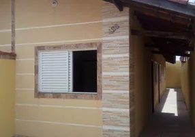Foto 1 de Casa com 2 Quartos à venda, 70m² em Maracanã, Praia Grande