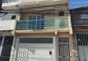 Foto 1 de Casa com 3 Quartos para alugar, 200m² em Jardim Leonor, Cotia