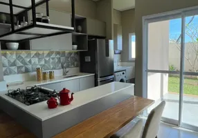 Foto 1 de Casa de Condomínio com 2 Quartos à venda, 79m² em Chapéu do Sol, Várzea Grande