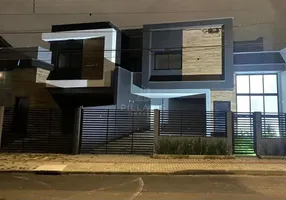 Foto 1 de Casa com 3 Quartos à venda, 191m² em Saguaçú, Joinville