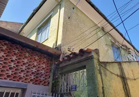 Foto 1 de Sobrado com 2 Quartos à venda, 50m² em Penha, Rio de Janeiro