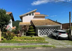 Foto 1 de Casa com 3 Quartos à venda, 255m² em Saguaçú, Joinville