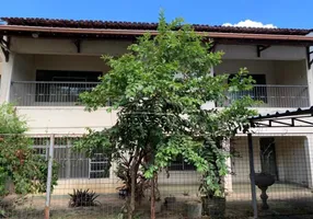 Foto 1 de Casa com 4 Quartos para venda ou aluguel, 720m² em Centro, Governador Valadares