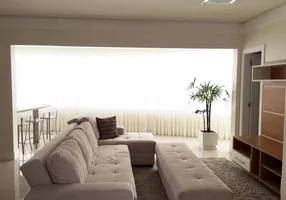 Foto 1 de Apartamento com 2 Quartos para alugar, 90m² em Centro, Balneário Camboriú
