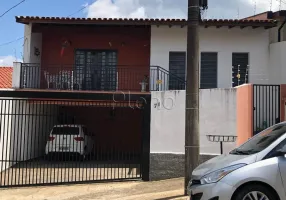 Foto 1 de Sobrado com 3 Quartos à venda, 182m² em Santa Marina, Valinhos