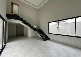 Foto 1 de Casa de Condomínio com 4 Quartos à venda, 302m² em Condominio Jardim Versalles, Uberlândia