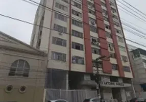 Foto 1 de Apartamento com 3 Quartos à venda, 75m² em Barreiros, São José