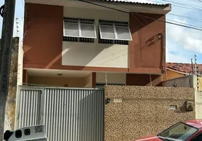 Foto 1 de Casa com 4 Quartos à venda, 147m² em Gruta de Lourdes, Maceió