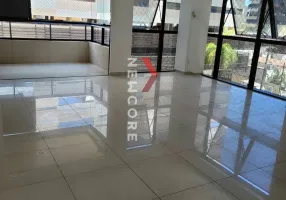 Foto 1 de Apartamento com 3 Quartos à venda, 146m² em Ponta Verde, Maceió