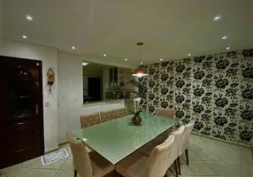 Foto 1 de Sobrado com 4 Quartos à venda, 262m² em Vila Alto de Santo Andre, Santo André