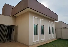 Foto 1 de Casa com 3 Quartos à venda, 260m² em Jardim Brasil, Goiânia