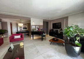 Foto 1 de Apartamento com 4 Quartos para alugar, 196m² em Belvedere, Belo Horizonte
