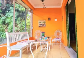 Foto 1 de Casa com 3 Quartos à venda, 180m² em Pacaembu, São Paulo