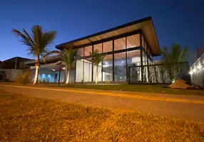 Foto 1 de Casa de Condomínio com 4 Quartos para alugar, 550m² em Residencial Goiânia Golfe Clube, Goiânia