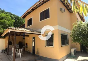 Foto 1 de Casa com 4 Quartos à venda, 200m² em Piratininga, Niterói