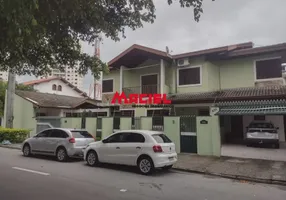 Foto 1 de Sobrado com 6 Quartos para alugar, 320m² em Jardim Esplanada, São José dos Campos