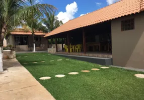 Foto 1 de Casa de Condomínio com 4 Quartos à venda, 250m² em , Martinópolis