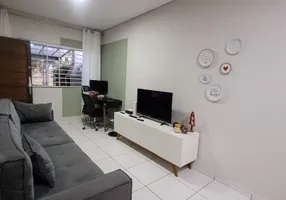 Foto 1 de Casa com 3 Quartos à venda, 90m² em Ernani Moura Lima, Londrina