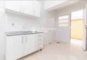 Foto 1 de Apartamento com 2 Quartos à venda, 58m² em Praia de Belas, Porto Alegre