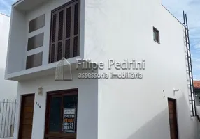 Foto 1 de Casa com 2 Quartos à venda, 79m² em Ipanema, Porto Alegre