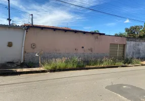Foto 1 de Casa com 2 Quartos para alugar, 95m² em Setor dos Bandeirantes Acrescimo 01, Aparecida de Goiânia