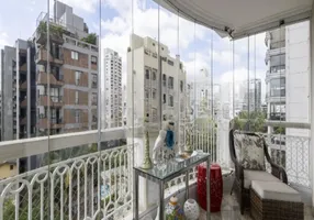 Foto 1 de Apartamento com 4 Quartos para alugar, 189m² em Moema, São Paulo