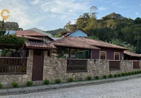 Foto 1 de Casa com 3 Quartos à venda, 216m² em Braunes, Nova Friburgo