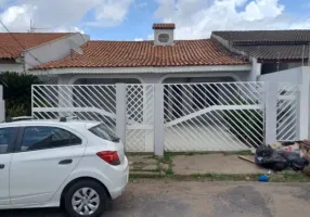 Foto 1 de Casa com 3 Quartos para alugar, 25000m² em Jardim Petrópolis, Cuiabá