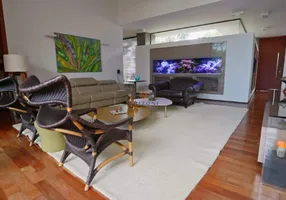 Foto 1 de Casa de Condomínio com 4 Quartos à venda, 686m² em Residencial Tivoli, Bauru