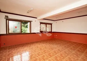 Foto 1 de Casa com 3 Quartos à venda, 258m² em Rio Branco, Porto Alegre