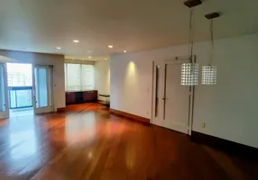 Foto 1 de Apartamento com 3 Quartos para venda ou aluguel, 221m² em Jardim Bela Vista, Santo André