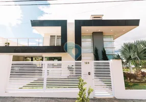 Foto 1 de Casa com 3 Quartos à venda, 279m² em Goiás, Santa Cruz do Sul
