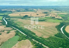 Foto 1 de Fazenda/Sítio com 4 Quartos à venda, 214m² em Sape, Tomazina