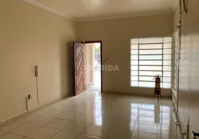 Foto 1 de Casa com 4 Quartos para alugar, 298m² em Partenon, Porto Alegre