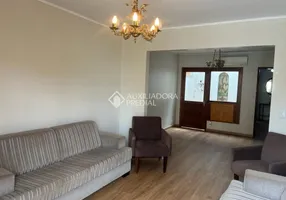 Foto 1 de Casa com 3 Quartos à venda, 148m² em Medianeira, Porto Alegre