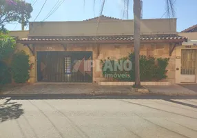 Foto 1 de Casa com 3 Quartos para venda ou aluguel, 380m² em Centro, São Carlos