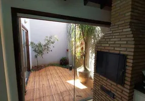 Foto 1 de Casa com 3 Quartos à venda, 188m² em Jardim São Jorge, Bauru