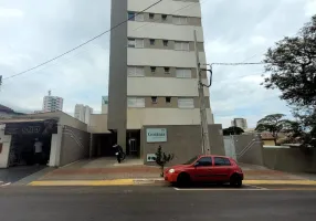 Foto 1 de Apartamento com 2 Quartos à venda, 74m² em Centro, Apucarana