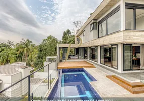 Foto 1 de Casa com 4 Quartos à venda, 671m² em América, Joinville