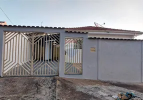 Foto 1 de Casa com 3 Quartos para alugar, 190m² em Loteamento Parque do Estado, Mogi Guaçu