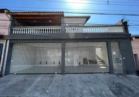 Foto 1 de Sobrado com 4 Quartos à venda, 350m² em Jardim Presidente Dutra, Guarulhos