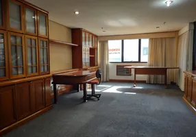 Foto 1 de Sala Comercial para venda ou aluguel, 60m² em Auxiliadora, Porto Alegre