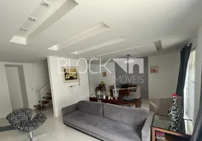 Foto 1 de Casa de Condomínio com 4 Quartos à venda, 196m² em Recreio Dos Bandeirantes, Rio de Janeiro