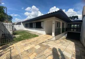 Foto 1 de Casa com 3 Quartos para venda ou aluguel, 255m² em Seminário, Curitiba