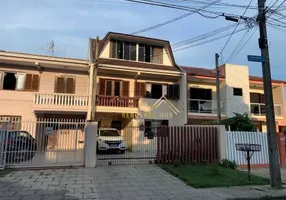 Foto 1 de Sobrado com 3 Quartos à venda, 130m² em Xaxim, Curitiba