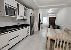 Foto 1 de Casa com 2 Quartos à venda, 82m² em São Marcos, Joinville