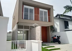 Foto 1 de Casa com 3 Quartos à venda, 194m² em Lagoa da Conceição, Florianópolis