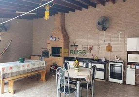 Foto 1 de Sobrado com 3 Quartos à venda, 227m² em Villa Branca, Jacareí