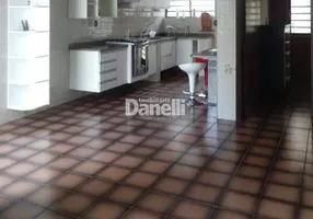 Foto 1 de Sobrado com 4 Quartos à venda, 166m² em Jardim Russi, Taubaté