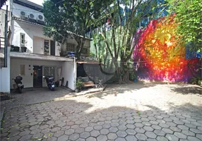 Foto 1 de  com 3 Quartos para venda ou aluguel, 270m² em Jardim América, São Paulo